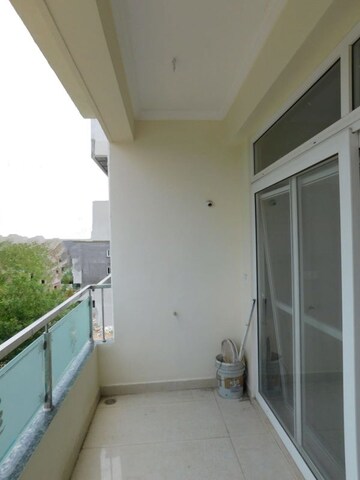 Building Lobby in 3 BHK Builder Floor at Kondapur – for Rent