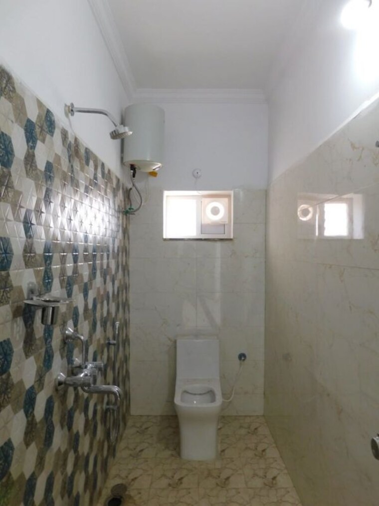 Bathroom, kondapur 3 Bedroom 1950 Sq.Ft. Builder Floor In Kondapur Hyderabad 10102549