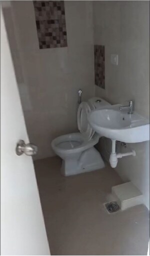 Bathroom in 1 BHK Apartment at Mahindra Happinest Kalyan, Kalyan West – for Sale
