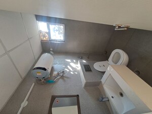 Team Area in 2 BHK Apartment at Signature Global City, Sector 37d – for Rent