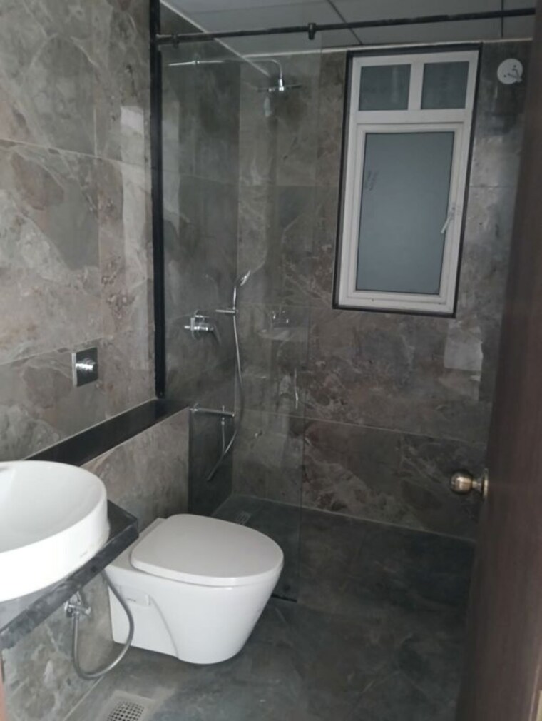Bathroom, aundh 3 Bedroom 1143 Sq.Ft. Apartment In Aundh Pune 10102566