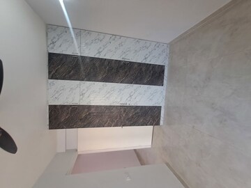 Furnished Amenities in 3 BHK Apartment at Signature Global City, Sector 37d – for Rent