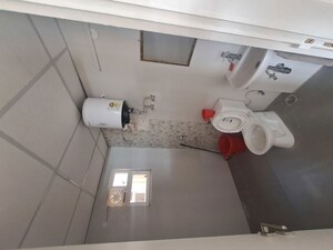 Team Area in 3 BHK Apartment at Signature Global City, Sector 37d – for Rent