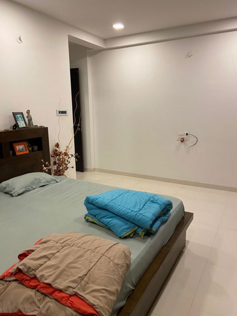 Bedroom, skywards-riviera-valentina 4 Bedroom 2500 Sq.Ft. Apartment In Baner Pune 10102591