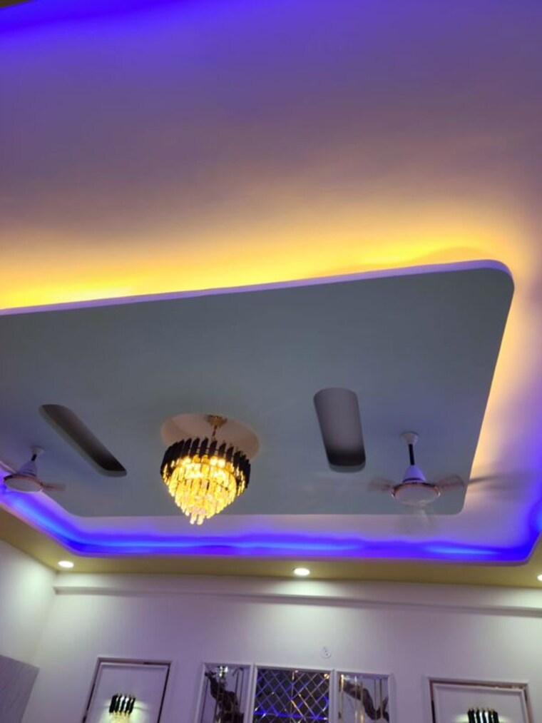 undefined, sector 73 3 Bedroom 1350 Sq.Ft. Builder Floor In Sector 73 Noida 10101033