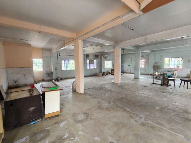  Parking, kaloor Commercial Office Space 1600 Sq.Ft. In Kaloor Kochi 10102620