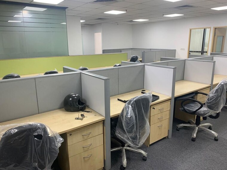 Team Area, netaji subhash place Commercial Office Space 3300 Sq.Ft. In Netaji Subhash Place Delhi 10102624
