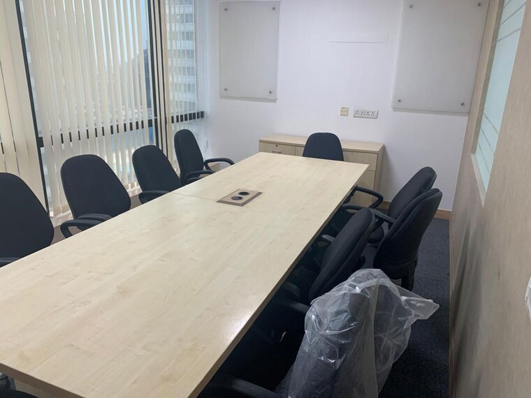 Team Area, netaji subhash place Commercial Office Space 3300 Sq.Ft. In Netaji Subhash Place Delhi 10102624