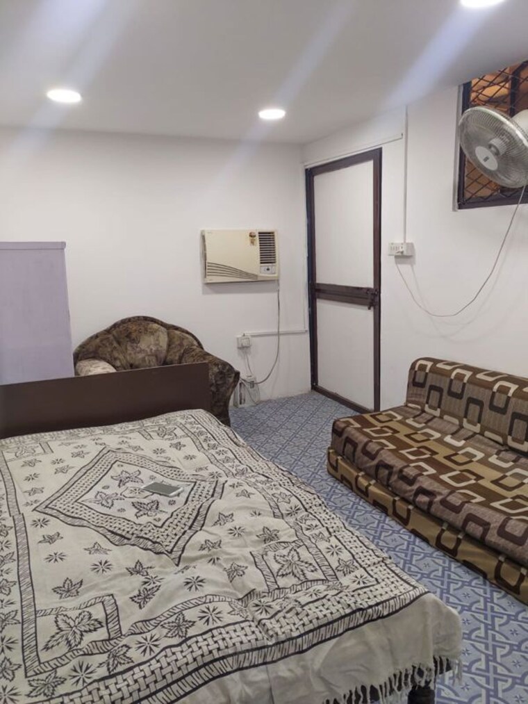 Bedroom, saket 1 RK 300 Sq.Ft. Apartment In Saket Delhi 10102625