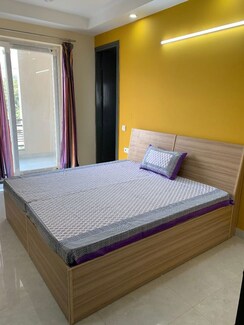 StudioBuilder Floor For Rent in SS Mayfield Gardens
