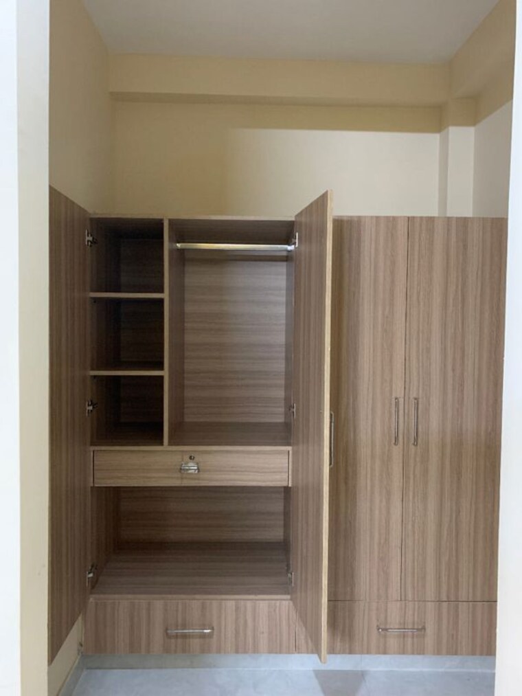 Room, ss-mayfield-gardens Studio 500 Sq.Ft. Builder Floor In Sector 51 Gurgaon 10102631