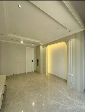 Room in 3 BHK Builder Floor at Sushant Lok 3, Sector 57 – for Sale