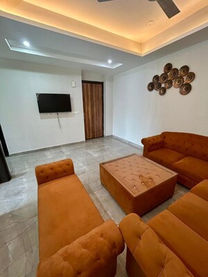 Living Room in 1 BHK Builder Floor at Sector 40 – for Rent