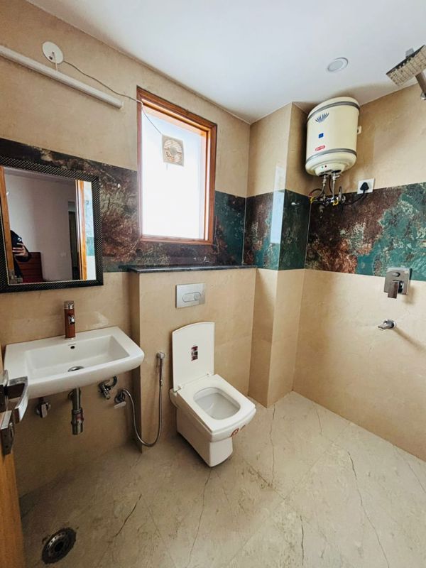 1 BHK Builder Floor For Rent in Sector 31