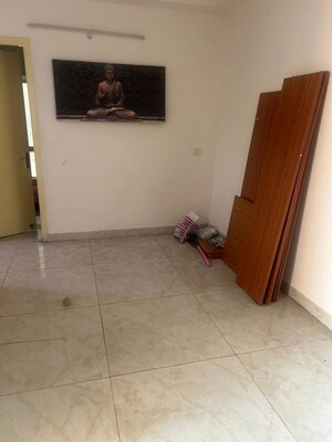 Room in 3 BHK Apartment at UPAVP Ganga Yamuna And Hindon Enclave, Pratap Vihar – for Sale