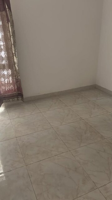 Room in 3 BHK Apartment at UPAVP Ganga Yamuna And Hindon Enclave, Pratap Vihar – for Sale