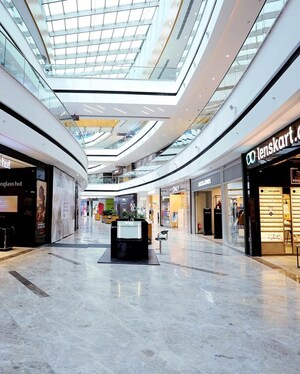  Showroom – Exterior View View at Noida Golf Course - for Sale