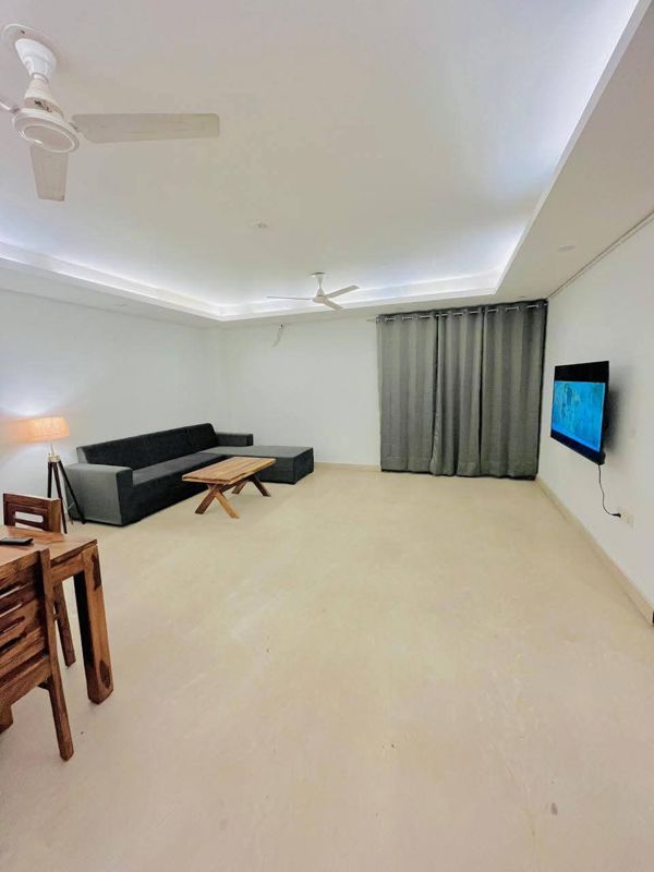 1 BHK Builder Floor For Rent in Saket