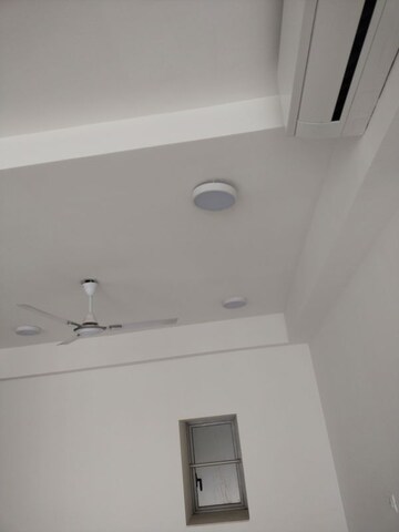 Furnished Amenities in 3 BHK Apartment at Piramal Aranya Arav, Byculla – for Rent