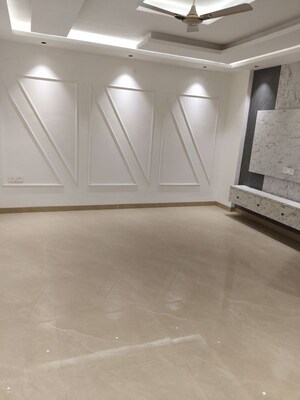 Room in 4 BHK Builder Floor at Chattarpur – for Sale