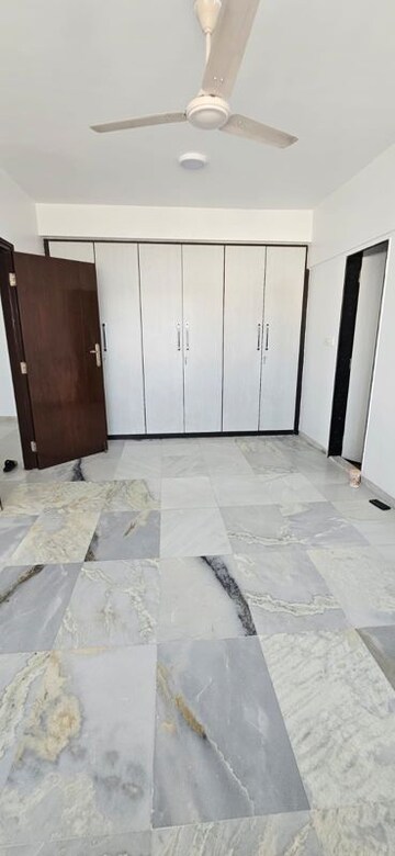 Master Bedroom in 2 BHK Apartment at Hiranandani Gardens Lake Castle, Powai – for Rent