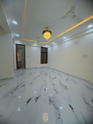 Room in 2 BHK Builder Floor at Palm Residency Chhatarpur, Chattarpur – for Rent