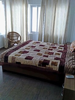 3 BHK + Pooja Room Builder Floor For Rent in Aman Vihar