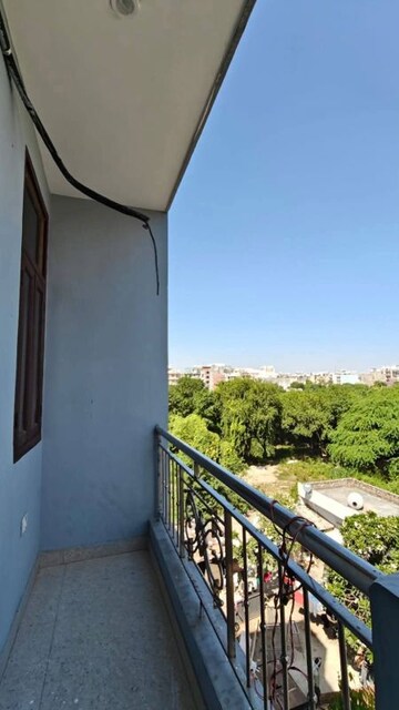 3 BHK Builder Floor For Rent in Saket