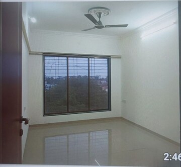 Room in 3 BHK Apartment at Kamla Airbus, Andheri East – for Rent