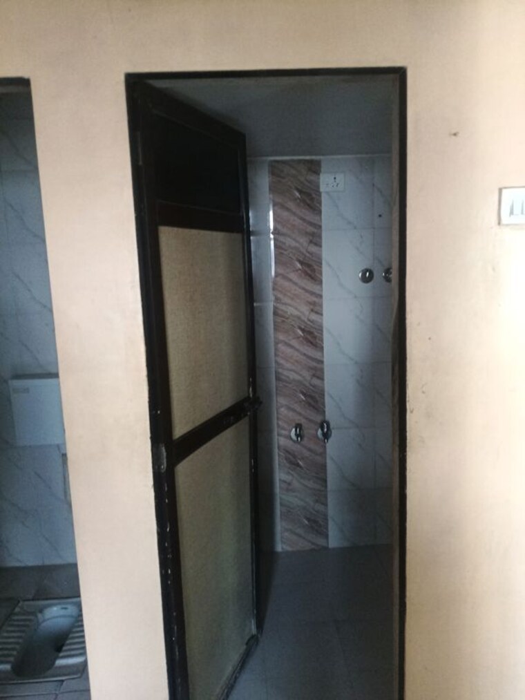 Bathroom, panchamukhi-chs-bhandup-west 1 Bedroom 350 Sq.Ft. Apartment In Bhandup West Mumbai 10102824