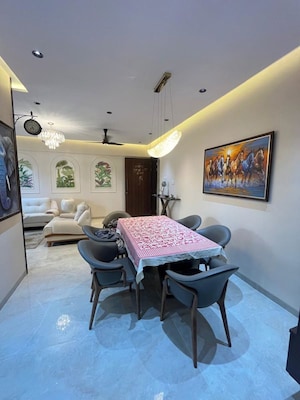 2 BHK Apartment For Rent in Sheth Vasant Lawns, Laxmi Nagar