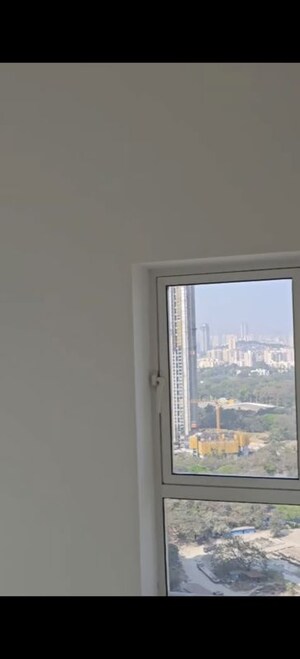 Room in 2 BHK Apartment at Lodha Amara Tower 24 And 25, Kolshet Road – for Sale