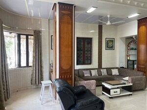 Living Room in 3 BHK Apartment at Gamdevi – for Rent