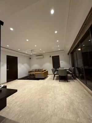 Room in 3 BHK Apartment at Fortune Towers, Mazgaon – for Rent