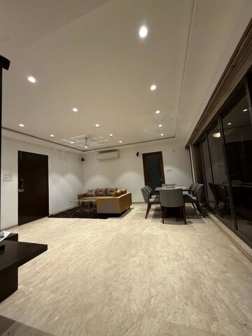 Room in 3 BHK Apartment at Fortune Towers, Mazgaon – for Rent