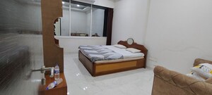 Bedroom in 3 BHK Apartment at Madanpura – for Rent