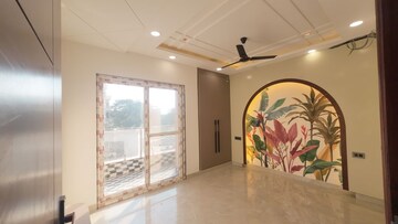 Room in 3 BHK Builder Floor at Fidato Honour Homes, Sector 89 – for Sale