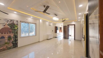 Room in 3 BHK Builder Floor at Fidato Honour Homes, Sector 89 – for Sale