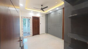 Room in 3 BHK Builder Floor at Fidato Honour Homes, Sector 89 – for Sale