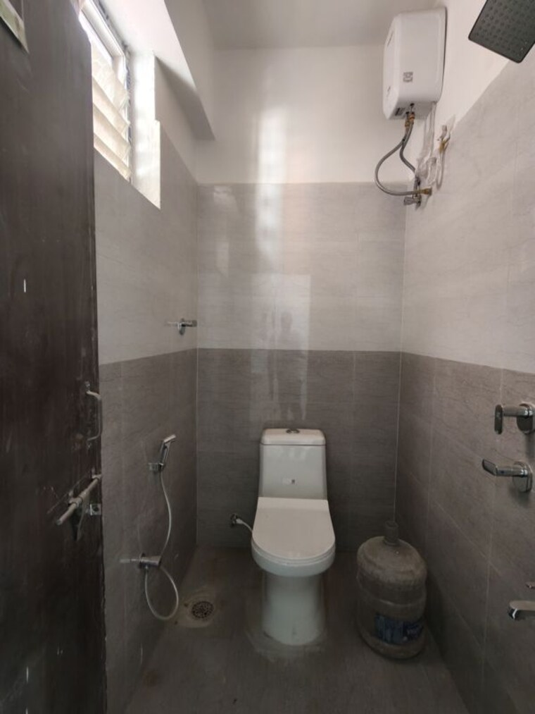 Bathroom, sri-rama-residency-kondapur 1 Bedroom 790 Sq.Ft. Apartment In Kondapur Hyderabad 10102901