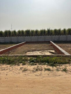 Plot For Sale in Modipuram