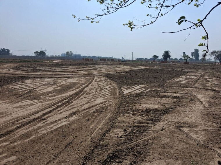 undefined, rohta road  106 Sq.Yd. Plot In Rohta Road Meerut 10102916