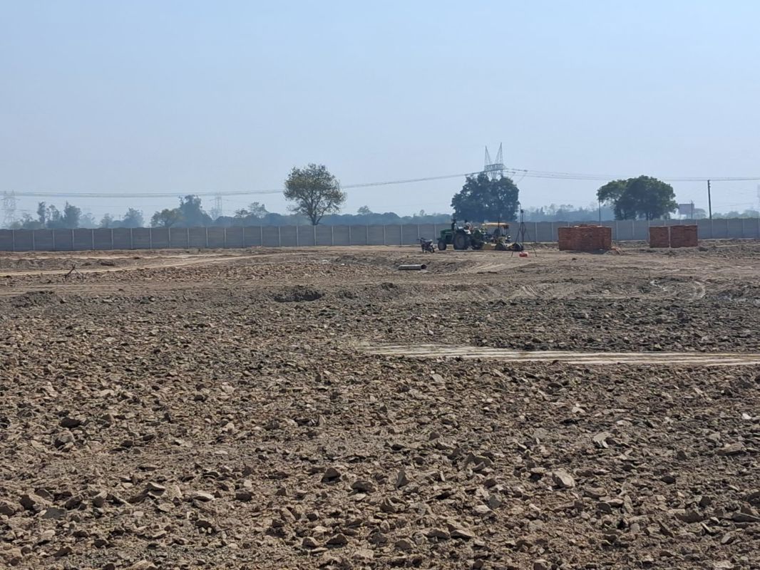 Plot For Sale in Rohta Road