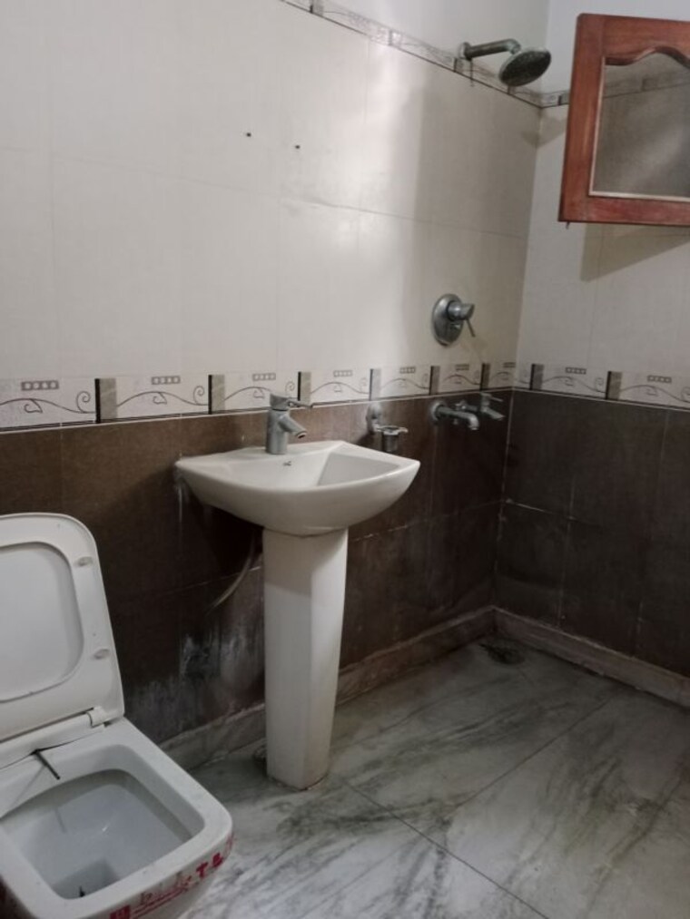 Attached Bathroom, huda 2 Bedroom 1396 Sq.Ft. Builder Floor In Huda Panipat 10102917