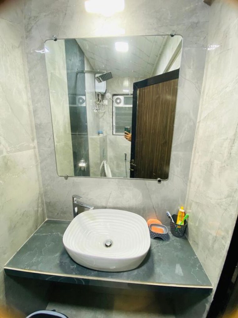 Bathroom, nerul 2.5 Bedroom 1600 Sq.Ft. Apartment In Nerul Navi Mumbai 10102964