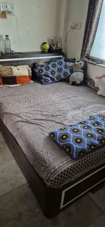 Parking in 1 BHK Apartment at Ekta Meadows, Borivali East – for Rent