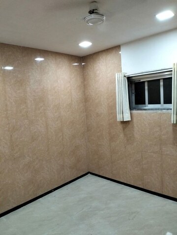 Room in 1 BHK Apartment at Ankur Society, Andheri East – for Rent