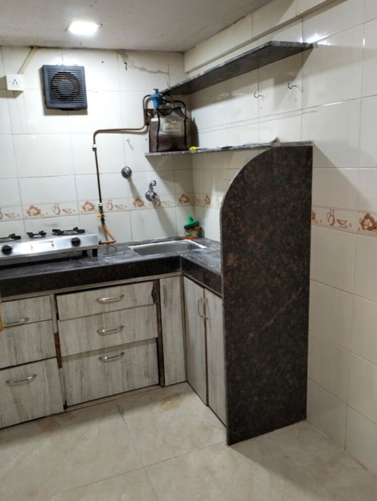Kitchen, ankur-society 1 Bedroom 620 Sq.Ft. Apartment In Andheri East Mumbai 10103119