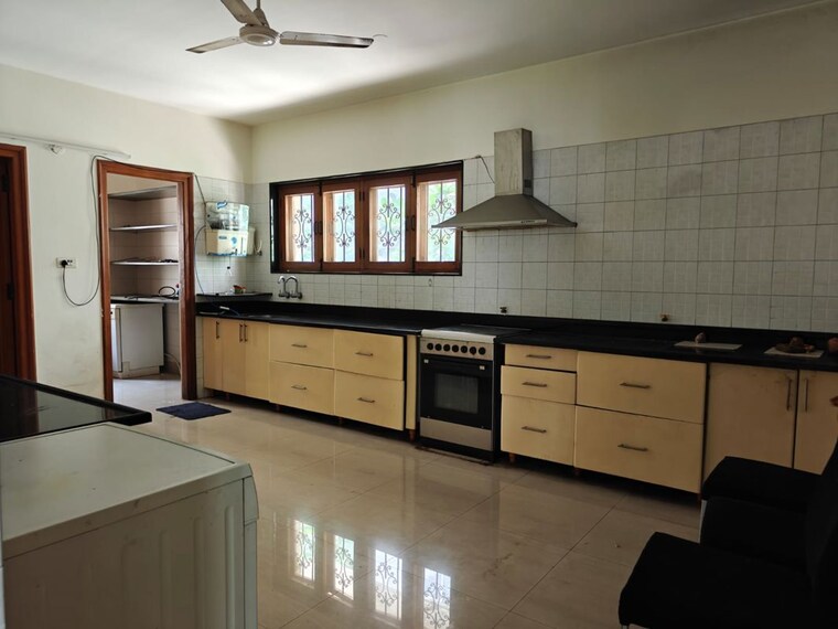 Kitchen, dagde-tapovan-chs 5 Bedroom 3000 Sq.Ft. Apartment In Bavdhan Pune 10103126