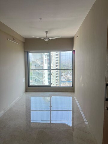 Room in 3 BHK Apartment at Wadhwa TW Gardens, Kandivali East – for Sale